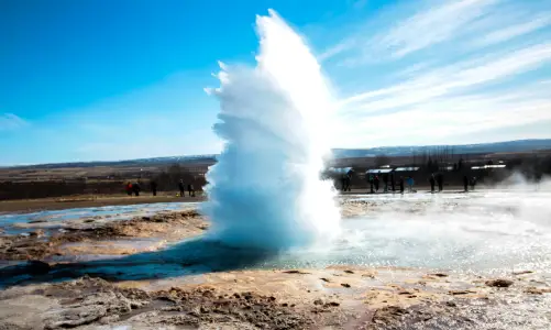 Geysir eruption on Golden Circle