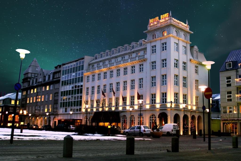 Hotel Borg exterior in Reykjav&iacute;k