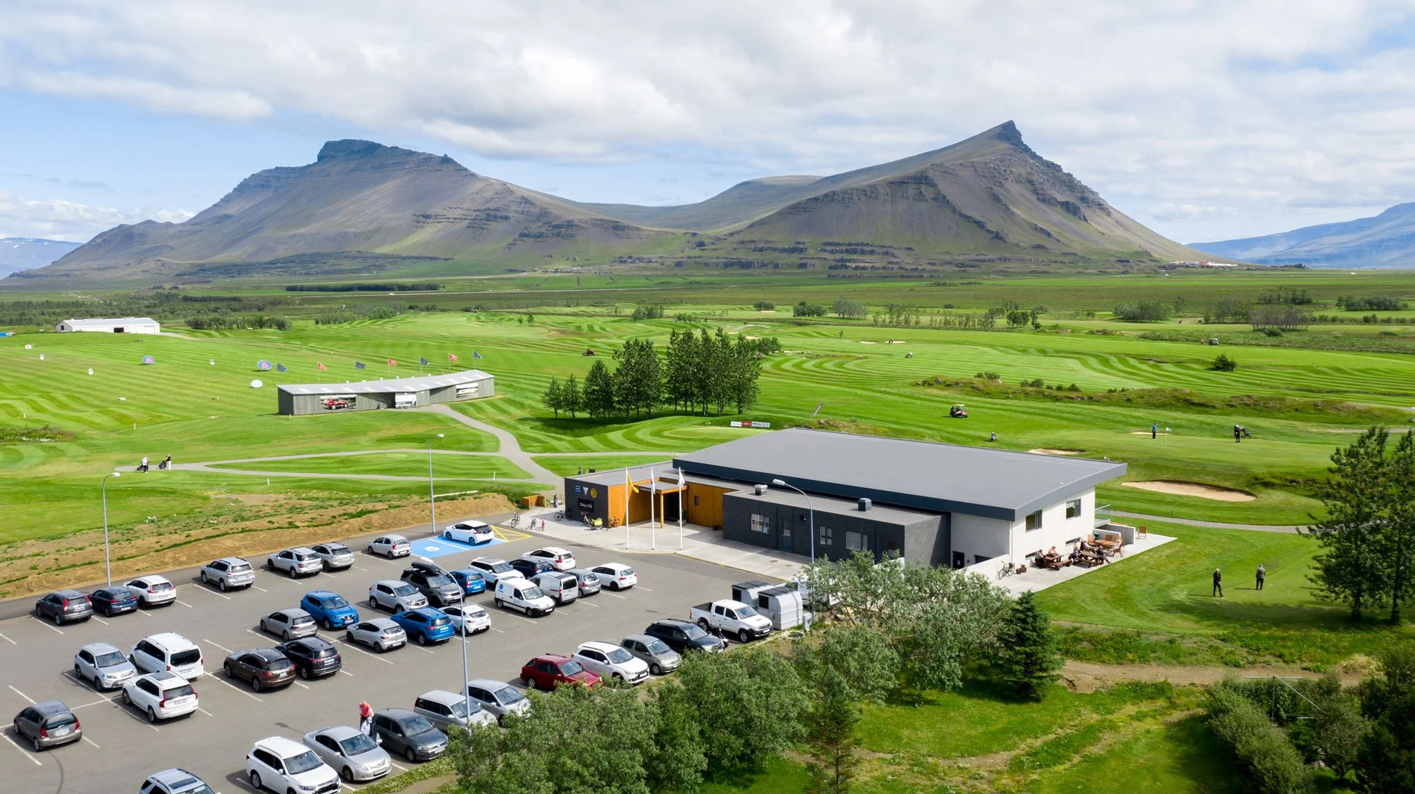 Aerial view of the Leynir clubhouse and driving range at Gar&eth;av&ouml;llur